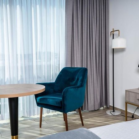 Hotel Puerto Pacifico Guayaquil Airport Bagian luar foto